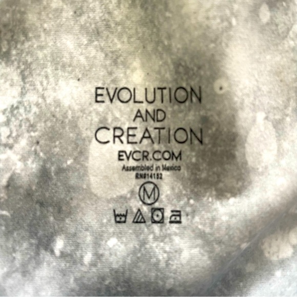 Evolution and Creation Women's Medium Active Leggings - Picture 5 of 6